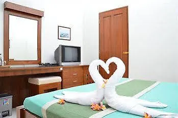 Hotel Garden View Cottages Kuta 2*